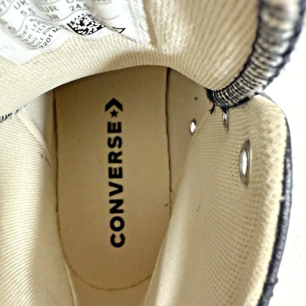 Converse Chuck Taylor All Star Lift Hi Women 7.5 Black Leather Platform 561675C